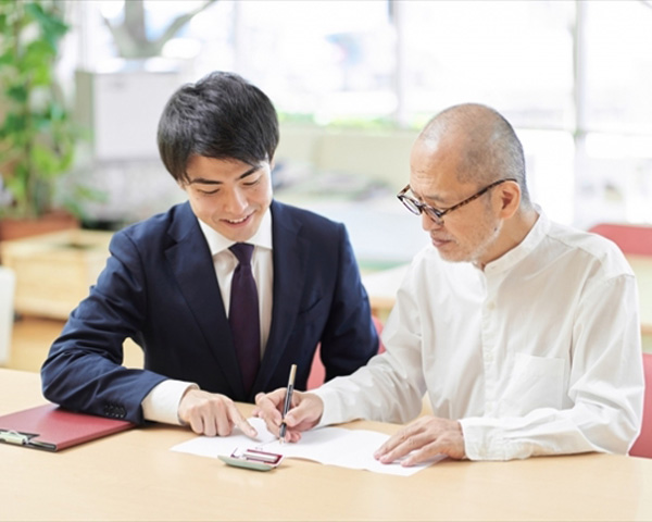 士業チームによる安心のサポート体制